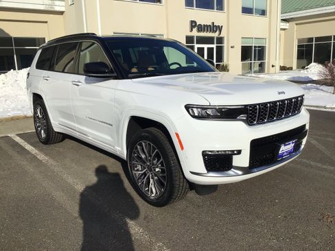 New 2025 Jeep Grand Cherokee L Summit image 1