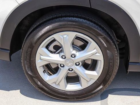 Certified 2025 Honda HR-V LX image 9