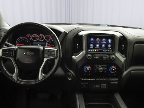 Used 2022 Chevrolet Silverado 1500 LT Trail Boss w/ LT Trail Boss Premium Package image 3