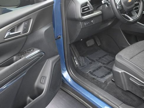 Used 2024 Chevrolet Traverse LS FWD image 10