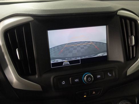 Used 2023 GMC Terrain SLE image 7