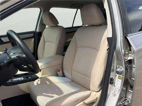 Used 2018 Subaru Outback 2.5i AWD/4WD image 12