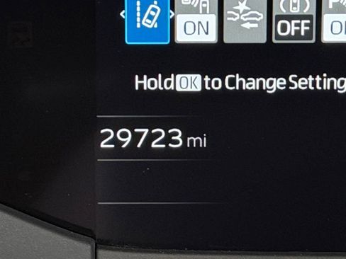 Used 2025 Toyota Prius Limited w/ Limited Premium Package FWD image 14