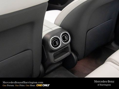New 2026 Mercedes-Benz GLC 300 4MATIC image 21