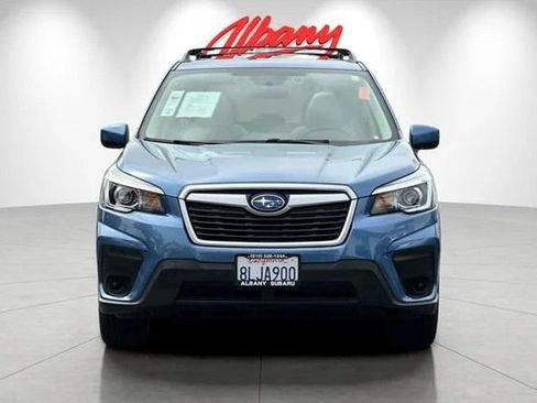 Used 2019 Subaru Forester Premium AWD/4WD image 9
