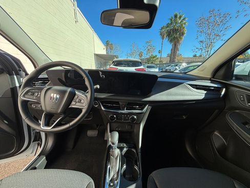 Used 2025 Buick Encore GX Preferred image 33