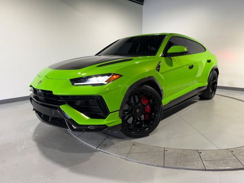 Used 2024 Lamborghini Urus Performante AWD/4WD image 2