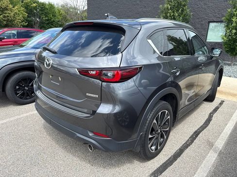 Used 2023 MAZDA CX-5 AWD 2.5 S w/ Premium Plus Pkg image 3
