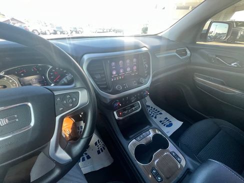 Used 2021 GMC Acadia SLE w/ Driver Convenience Package FWD image 18