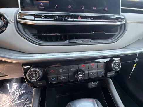 New 2026 Jeep Compass Limited AWD/4WD image 23