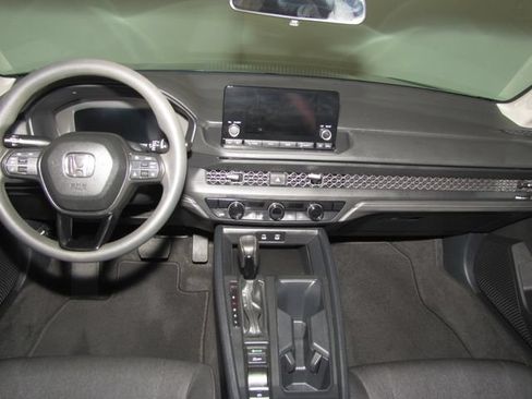 Certified 2023 Honda Accord EX image 14