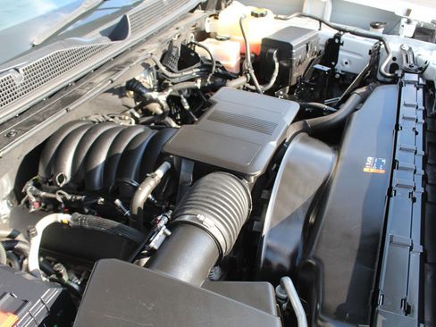 Used 2024 Chevrolet Silverado 2500 LT image 31