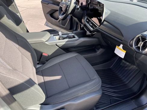 New 2026 Chevrolet Equinox EV LT w/ Comfort Package image 27