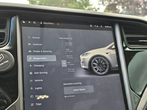 Used 2018 Tesla Model X 75D AWD/4WD image 30