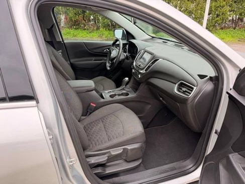 Used 2020 Chevrolet Equinox LT AWD/4WD image 12