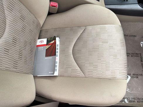 Used 2012 Toyota RAV4 4WD w/ Value Pkg image 13