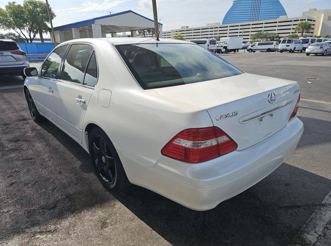Used 2006 Lexus LS 430 RWD image 2