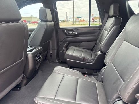 Used 2024 Chevrolet Tahoe Z71 w/ Luxury Package image 28