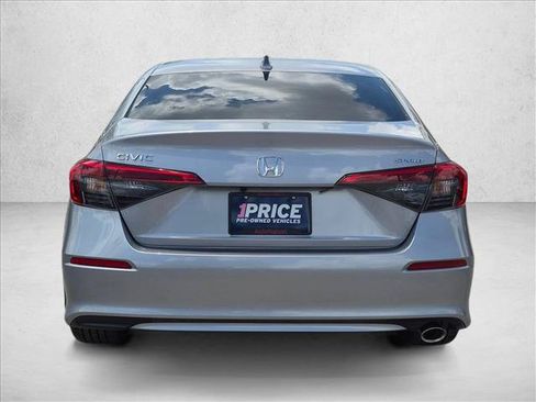 Used 2023 Honda Civic Sport image 7