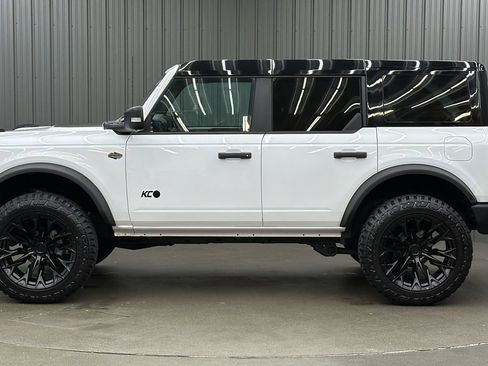 Used 2024 Ford Bronco Wildtrak AWD/4WD image 2