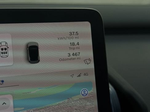 Used 2025 Volvo EX30 Ultra w/ Climate Package image 12