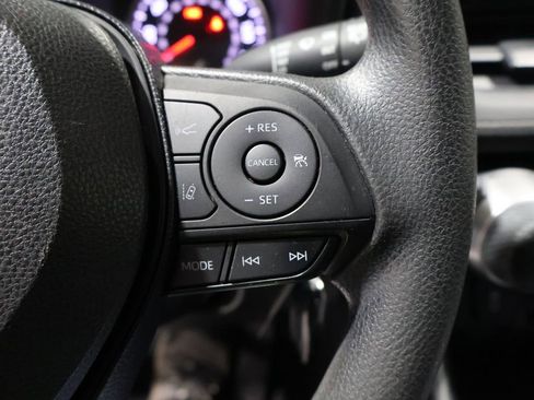 Used 2019 Toyota RAV4 LE w/ All Weather Liner Package image 33