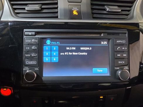 Used 2018 Nissan Sentra SL FWD image 12