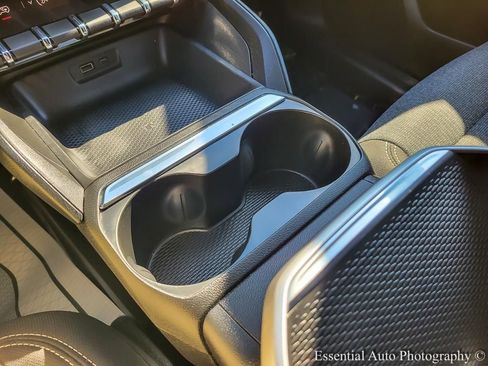 Used 2025 GMC Terrain Elevation w/ Technology Package II image 16