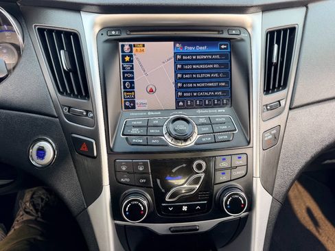 Used 2013 Hyundai Sonata SE w/ Navigation & Sunroof Pkg FWD image 34
