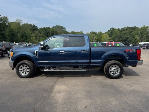 Used 2017 Ford F250 XLT w/ XLT Premium Package AWD/4WD image 2