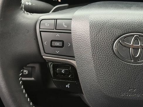 Used 2026 Toyota Camry SE w/ Convenience Package FWD image 14