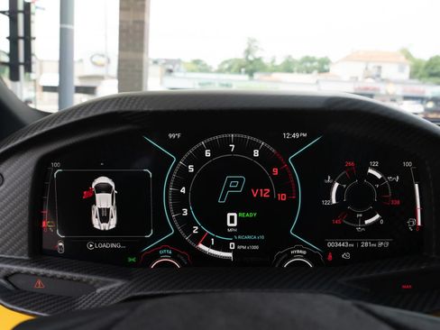 Used 2024 Lamborghini Revuelto AWD/4WD image 19