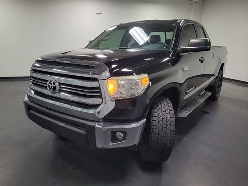 Used 2016 Toyota Tundra SR5 w/ SR5 Upgrade Package RWD image 4