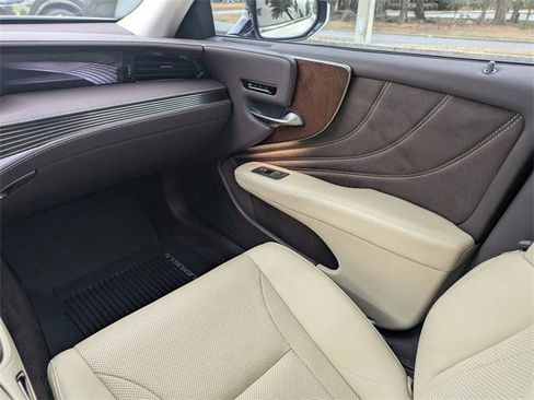 Certified 2020 Lexus LS 500 image 16
