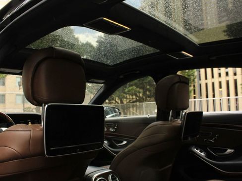 Used 2014 Mercedes-Benz S 550 Sedan image 24
