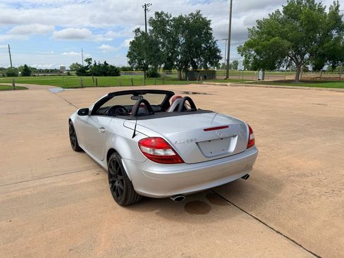 Used 2006 Mercedes-Benz SLK 350 image 6