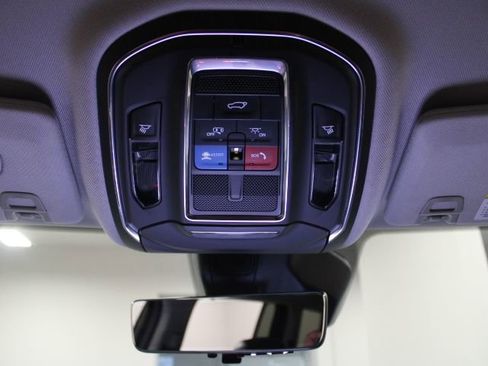 Used 2023 Jeep Grand Cherokee L Limited w/ Luxury Tech Group II image 41