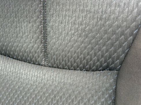 Used 2013 Nissan Sentra SR w/ Premium Pkg image 14