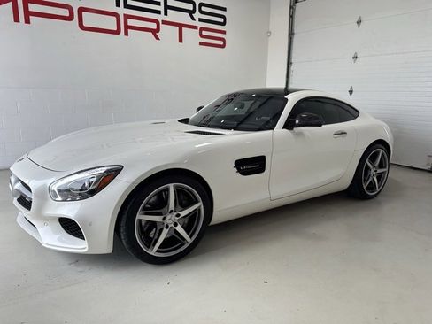 Used 2017 Mercedes-Benz AMG GT Coupe image 2