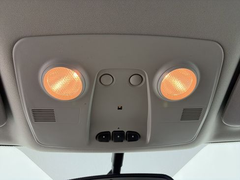 Used 2016 Buick Enclave Convenience image 29