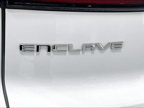 Used 2025 Buick Enclave Preferred w/ Power Package FWD image 32