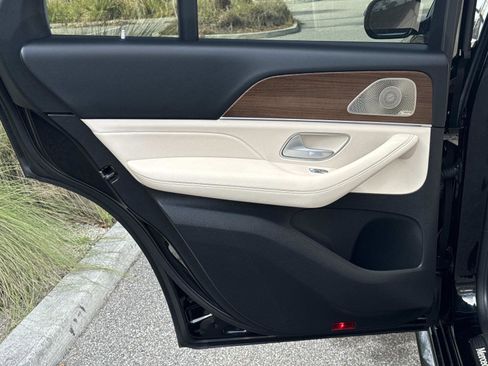 Used 2024 Mercedes-Benz GLE 350 4MATIC image 12