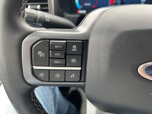 Used 2025 Ford F350 Lariat w/ Lariat Ultimate Package AWD/4WD image 20