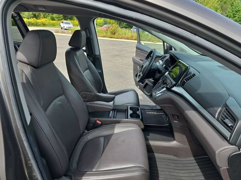Used 2021 Honda Odyssey EX-L image 11
