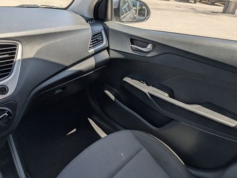 Certified 2022 Hyundai Accent SEL FWD image 16
