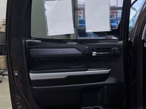 Used 2018 Toyota Tundra Platinum image 25