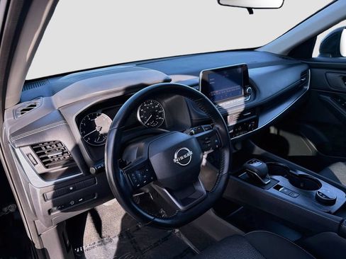 Used 2025 Nissan Rogue SV AWD/4WD image 9