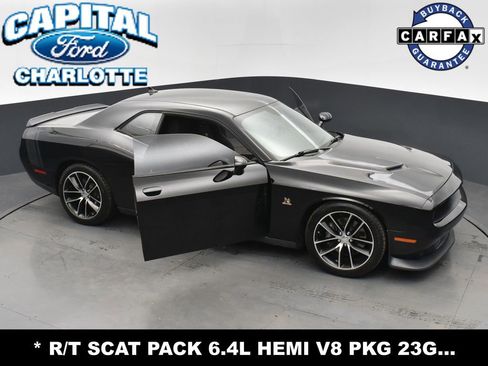 Used 2016 Dodge Challenger R/T Scat Pack image 34
