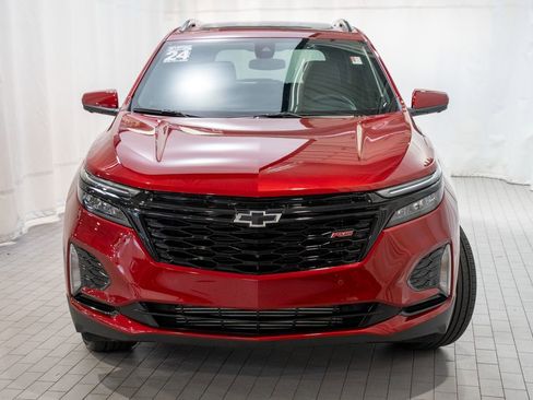 Used 2024 Chevrolet Equinox RS w/ RS Leather Package image 2