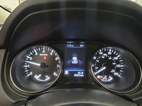 Used 2020 Nissan Rogue S image 15